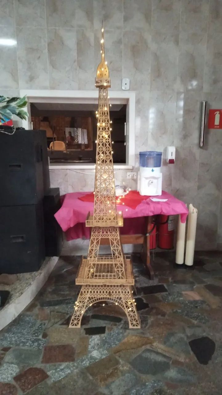 Torre MDF 2,90 com led montada - Foto 2