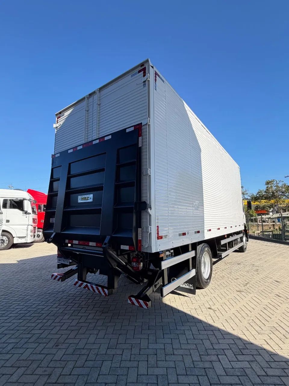 Vw 17-190 Robust - Plataforma elevatória HBZ - Apenas 93mil KM - Foto 4