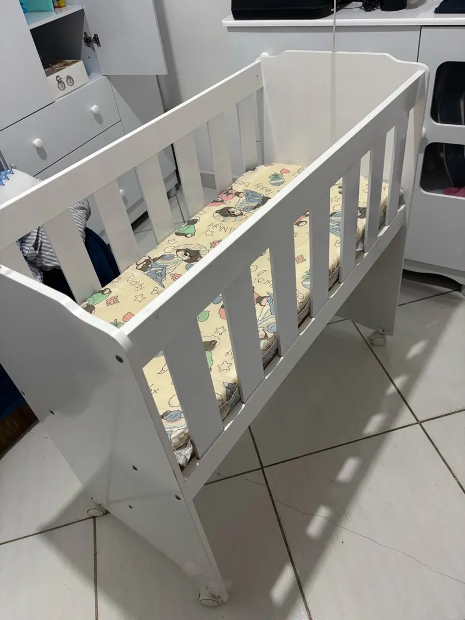 Mini berço, em ótimo estado, bem conservado 100$ - Foto 2