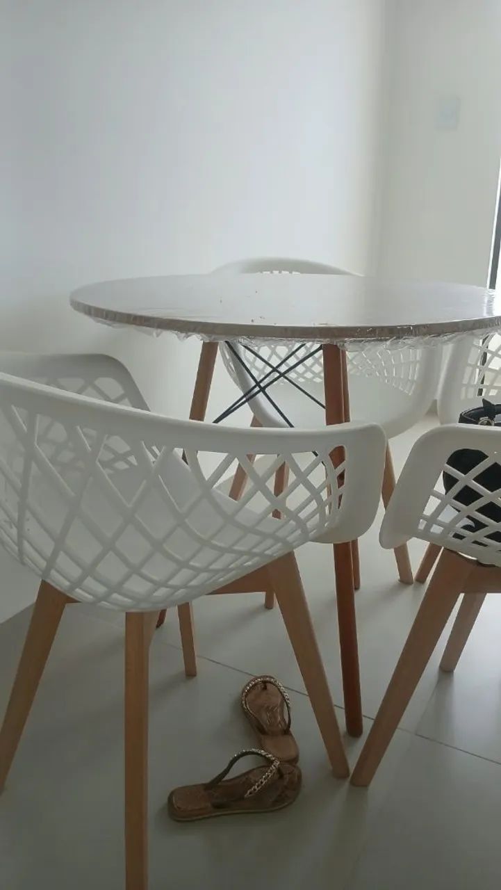 Kit cadeira e mesa decorativa. - Foto 2