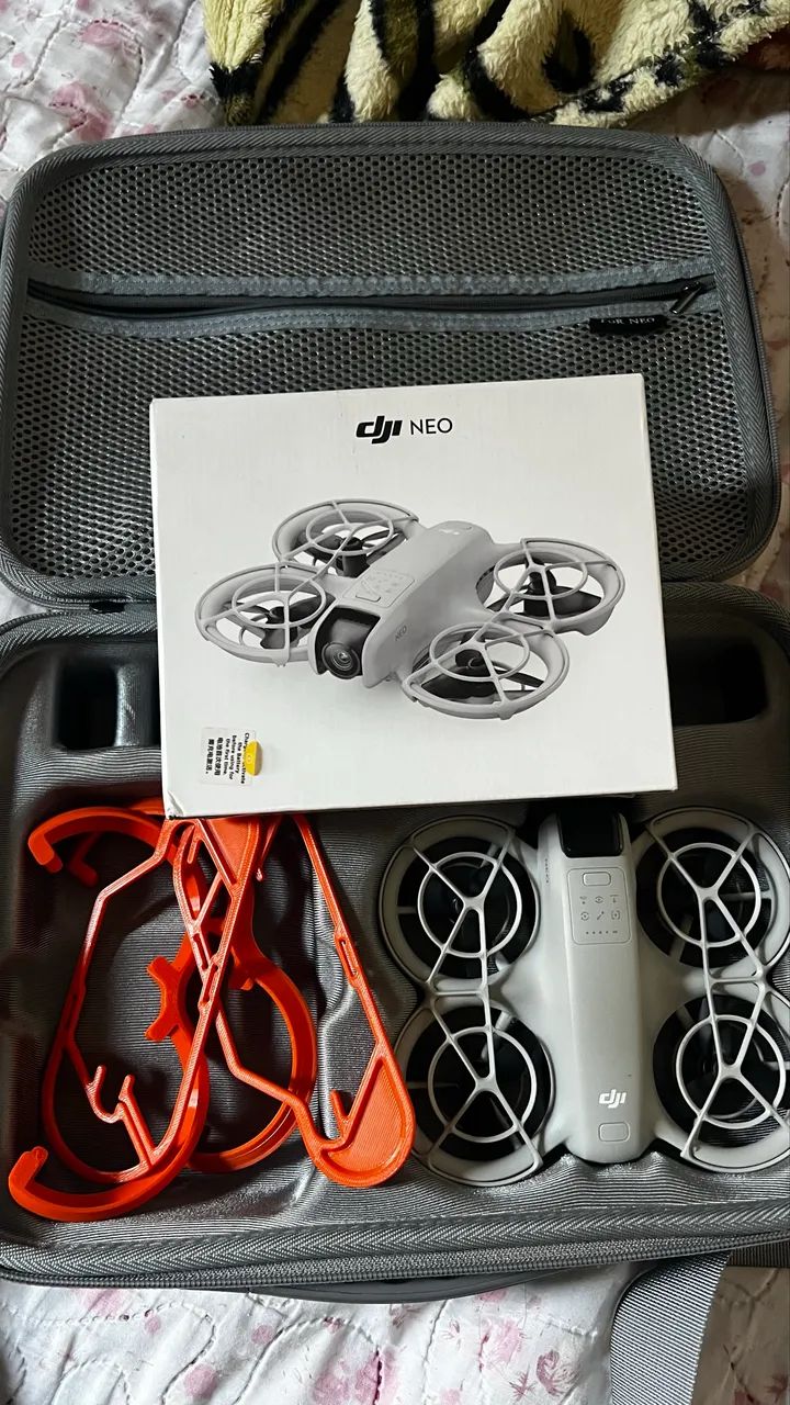 Drone DJI Neo completo Com controle, case e proteação extra - Foto 2