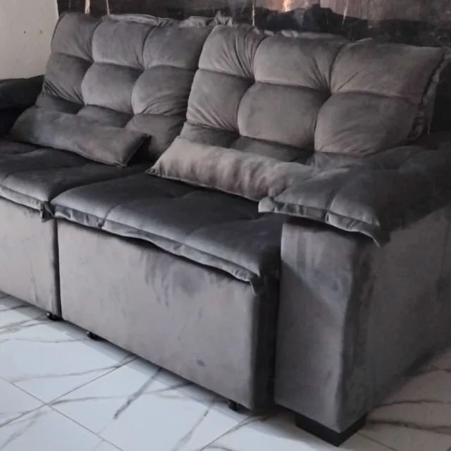 Sofá Retrátil Cinza com Puff - Foto 4