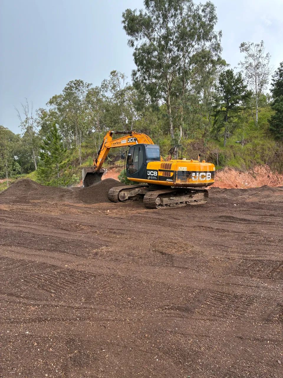 Escavadeira JCB JS200 - Foto 4