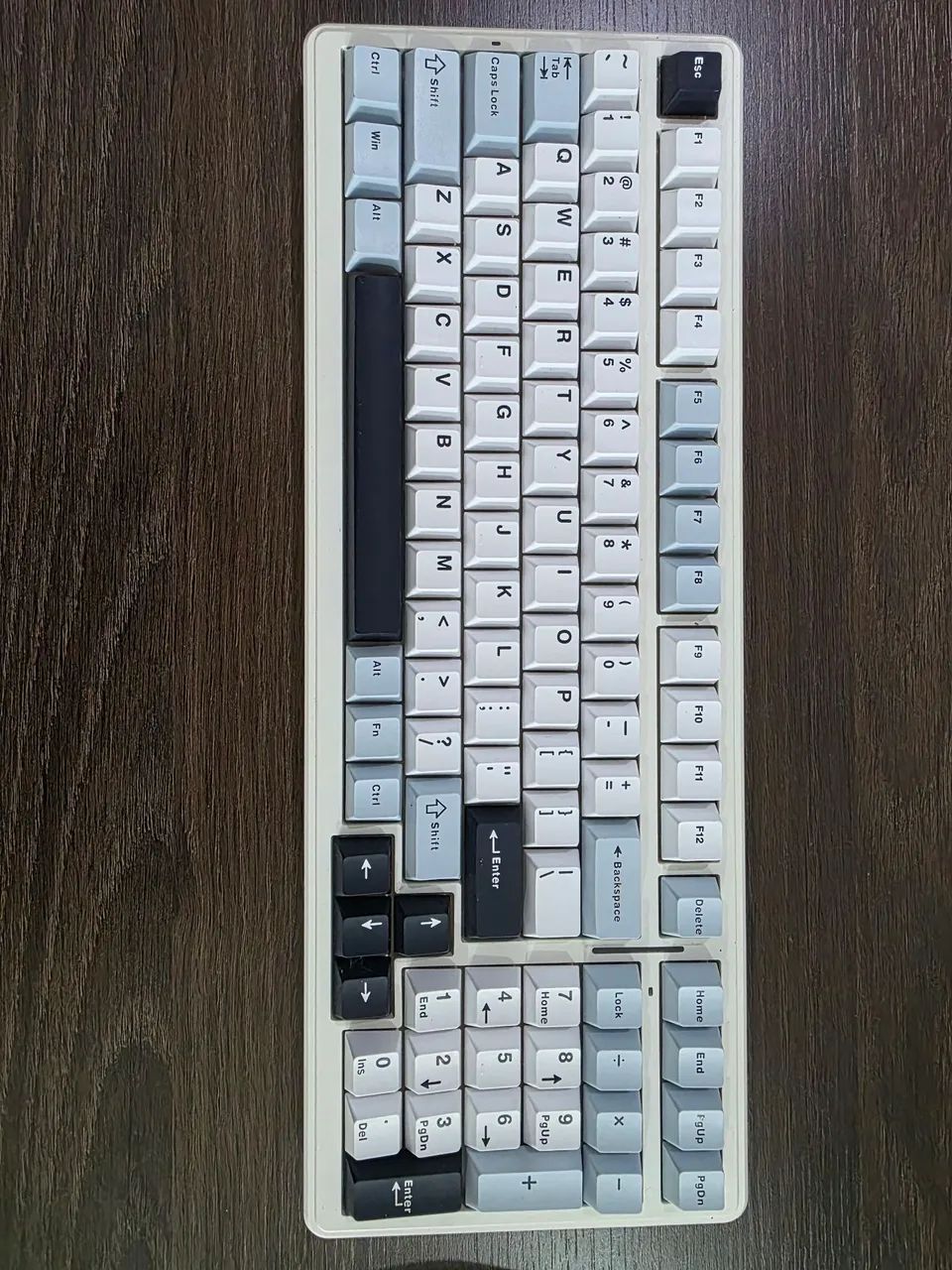 Teclado mecânico sem fio iluminado 
