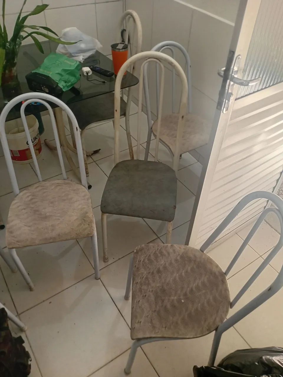 Cadeiras de ferro