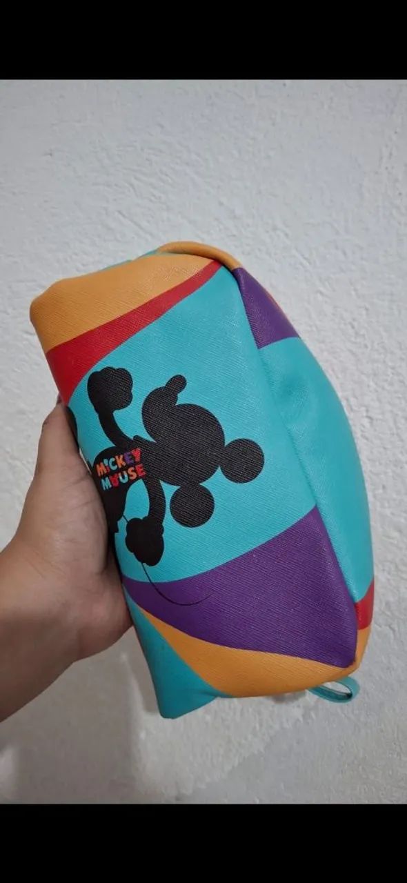 Necessário grande Mickey original 