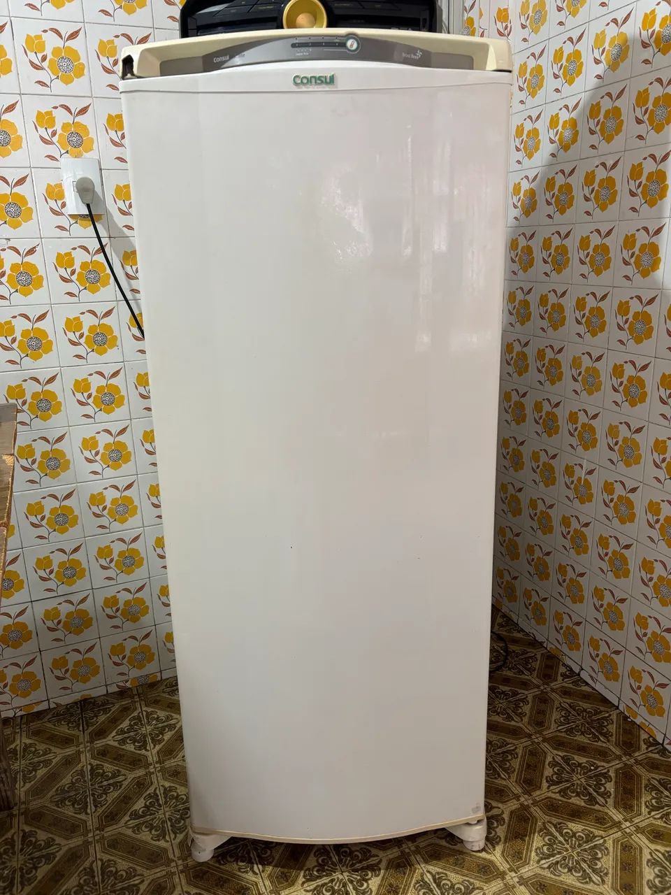 Geladeira Consul Frost Free 300 litros Branca