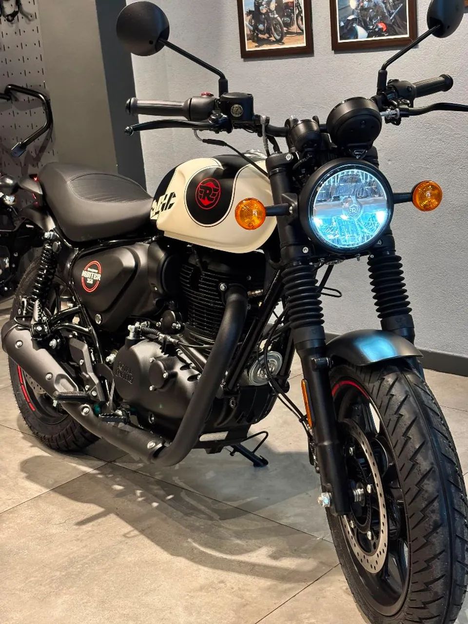 Hunter Tokyo 350cc | Amanda 