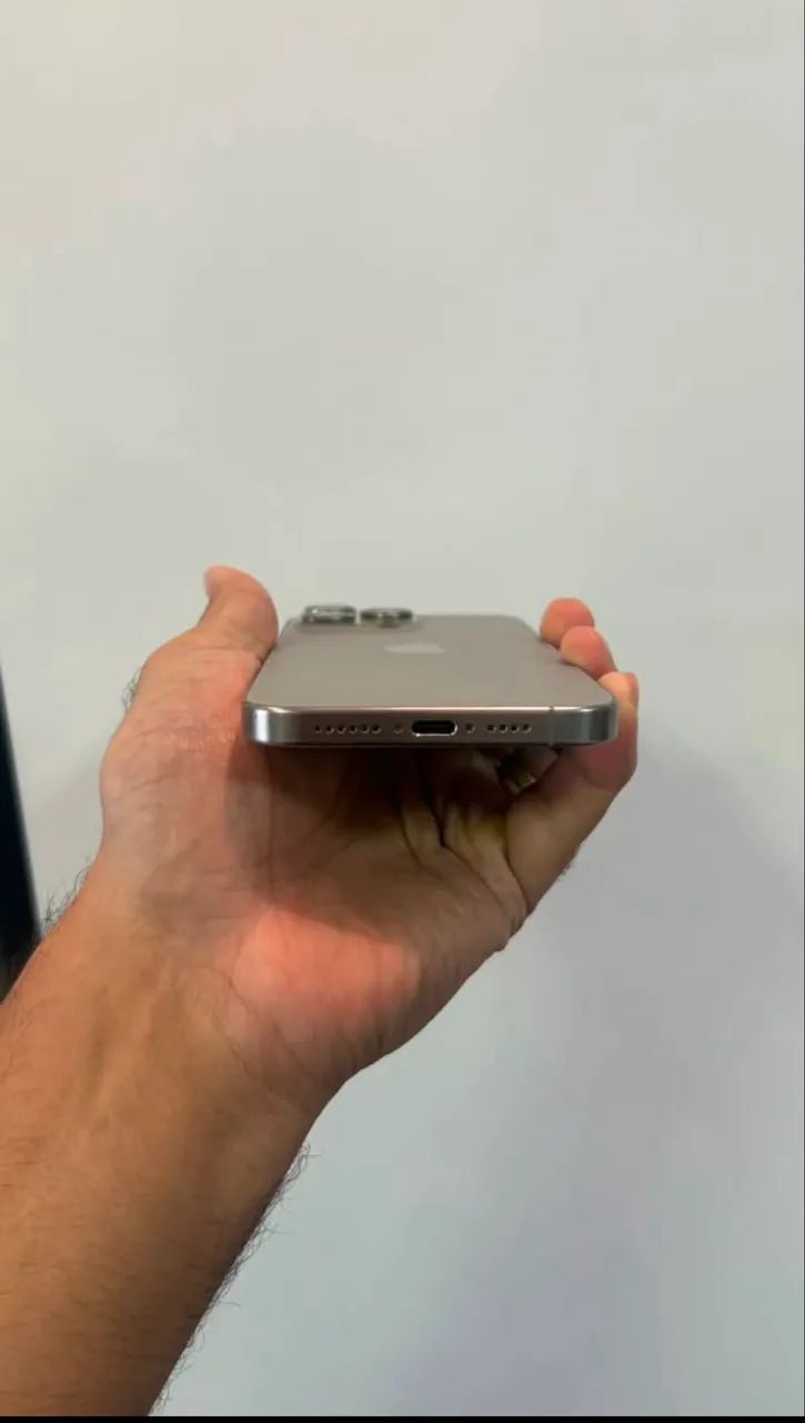 Vende-se iPhone 16 pro Max 256gb 98% de bateria  - Foto 2
