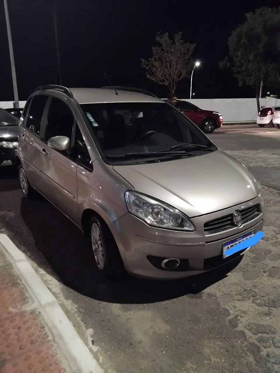 Fiat Idea Essence Dualogic 1.6 Flex 16V 5P 2012 - Foto 4