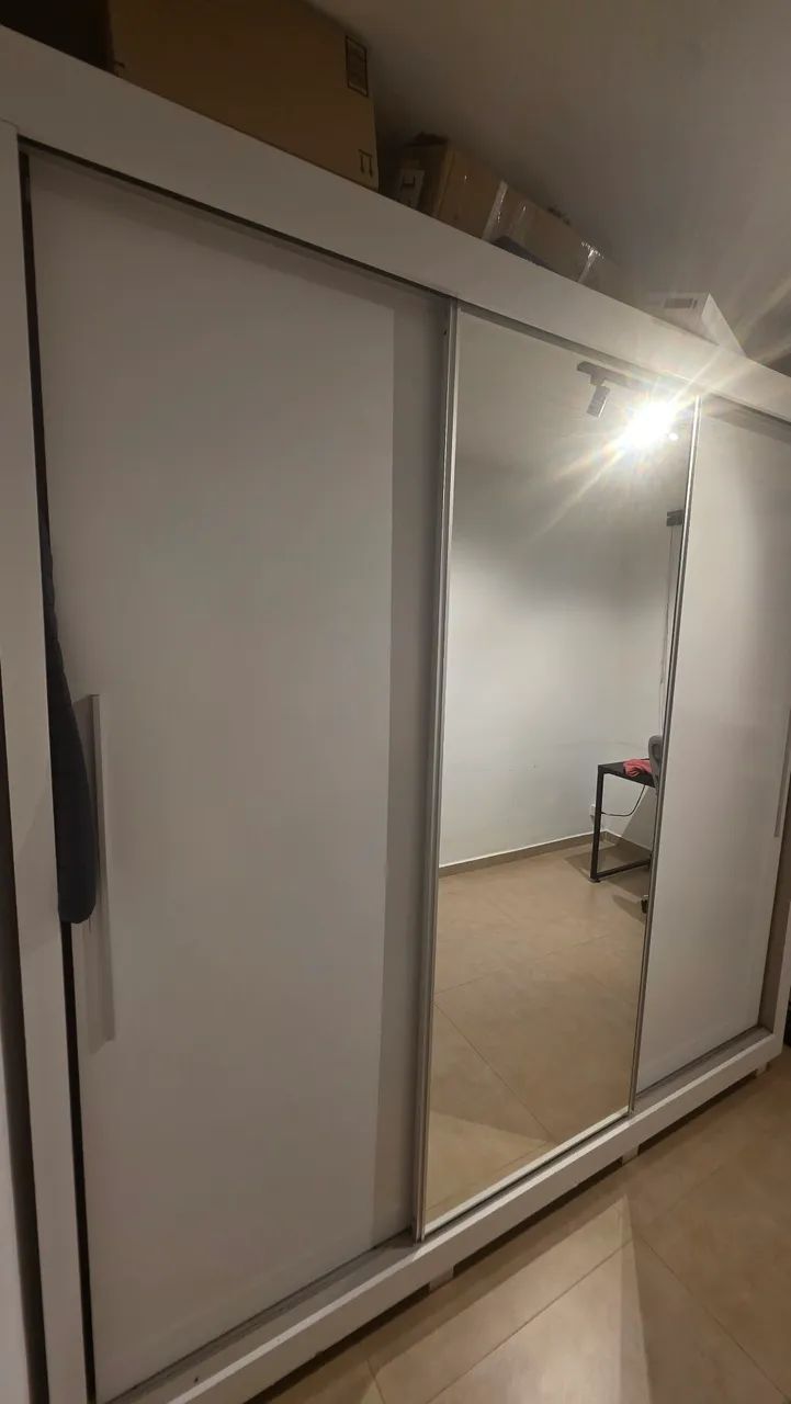 Vendo guarda-roupa em ótimo estado - Foto 2