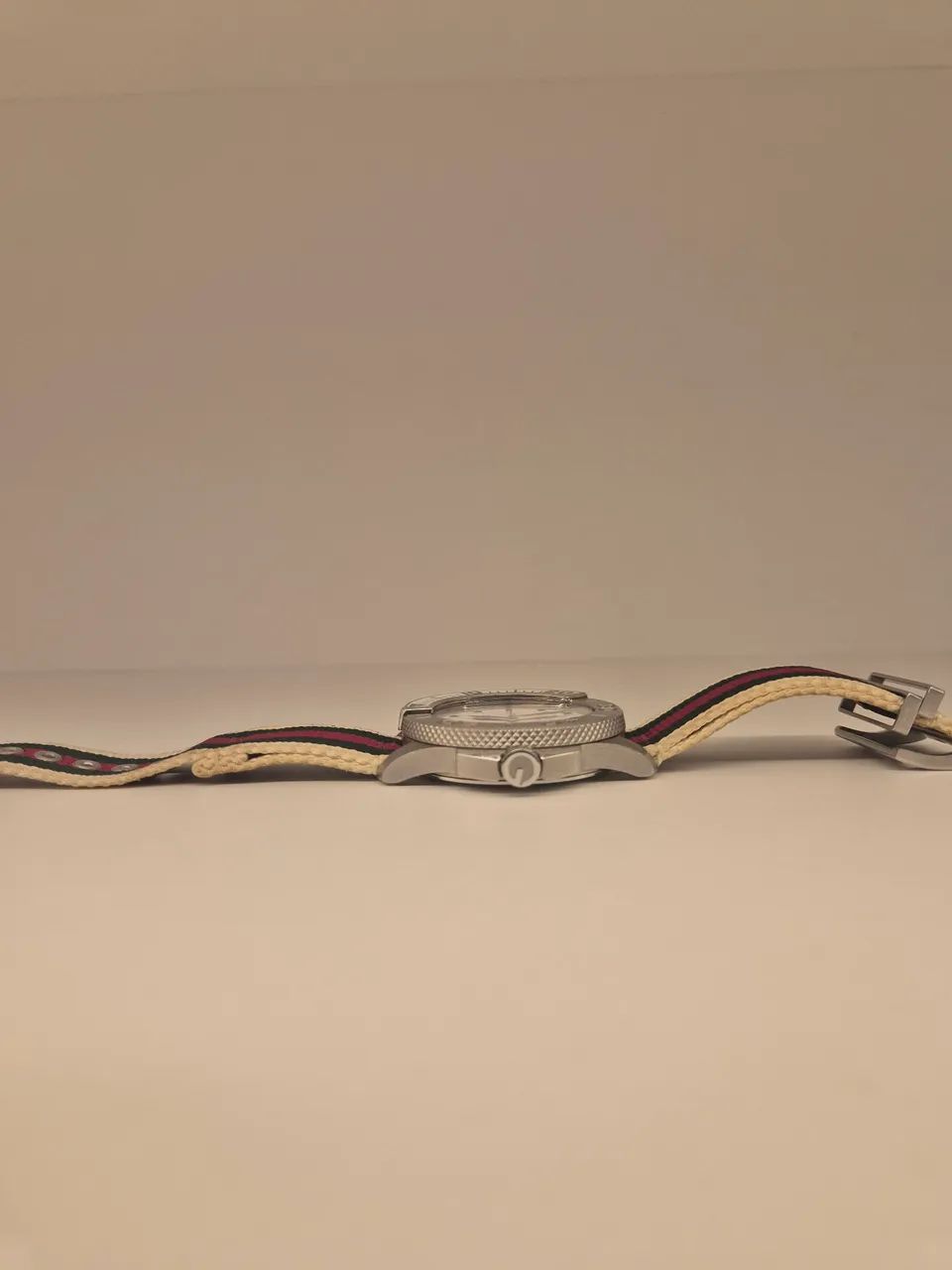 Relógio Gucci G-Timeless Sport (ref 126.2), 44mm - Foto 3