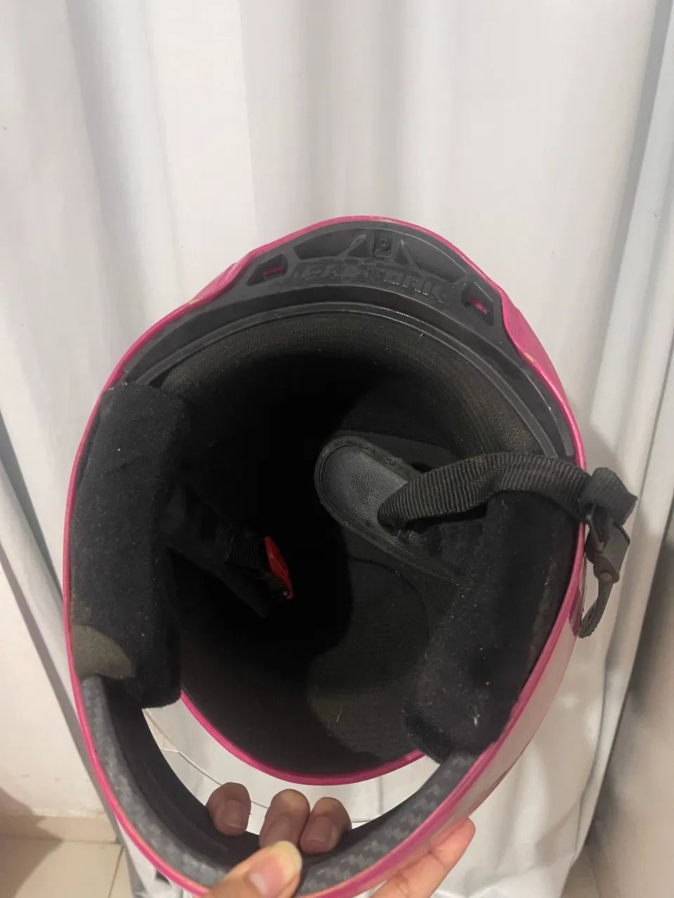 Capacete rosa 