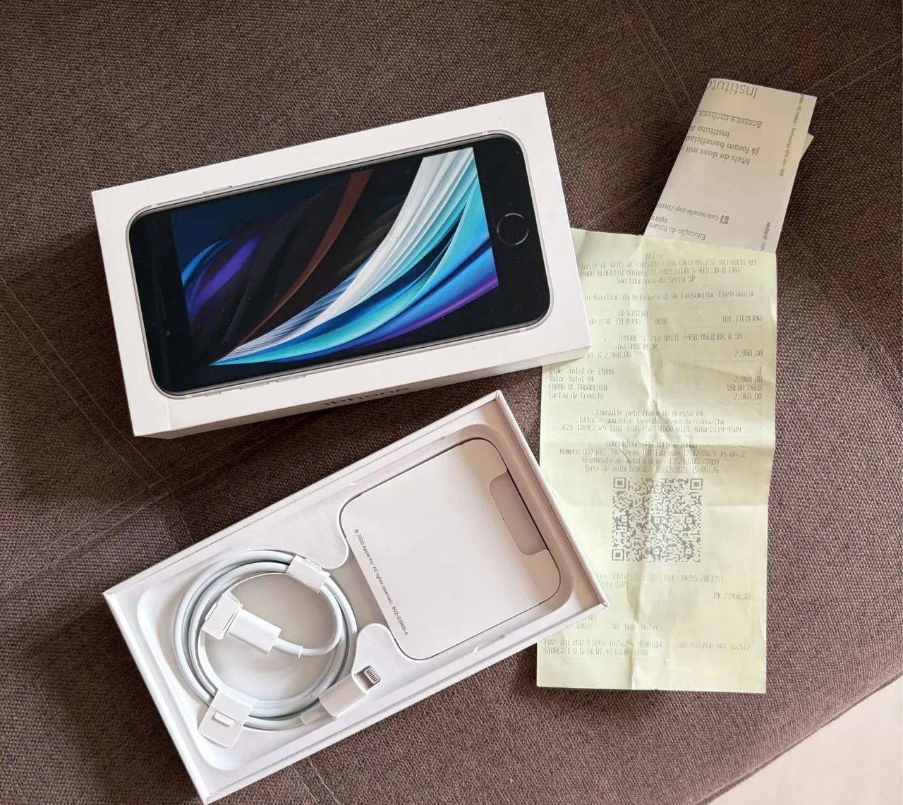Iphone SE 2a geração 64GB branco - Celulares e Smartphones