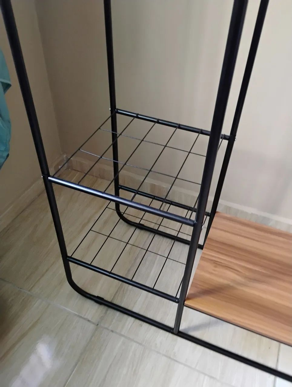 Estante Arara de Roupas - Foto 2