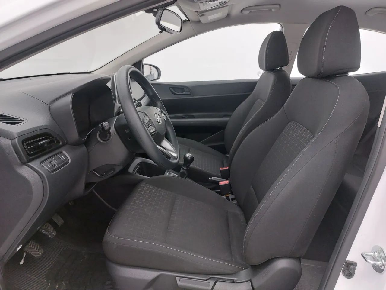 Hyundai HB20 Limited 1.0 Flex 12V Mec., foto 16 de 18