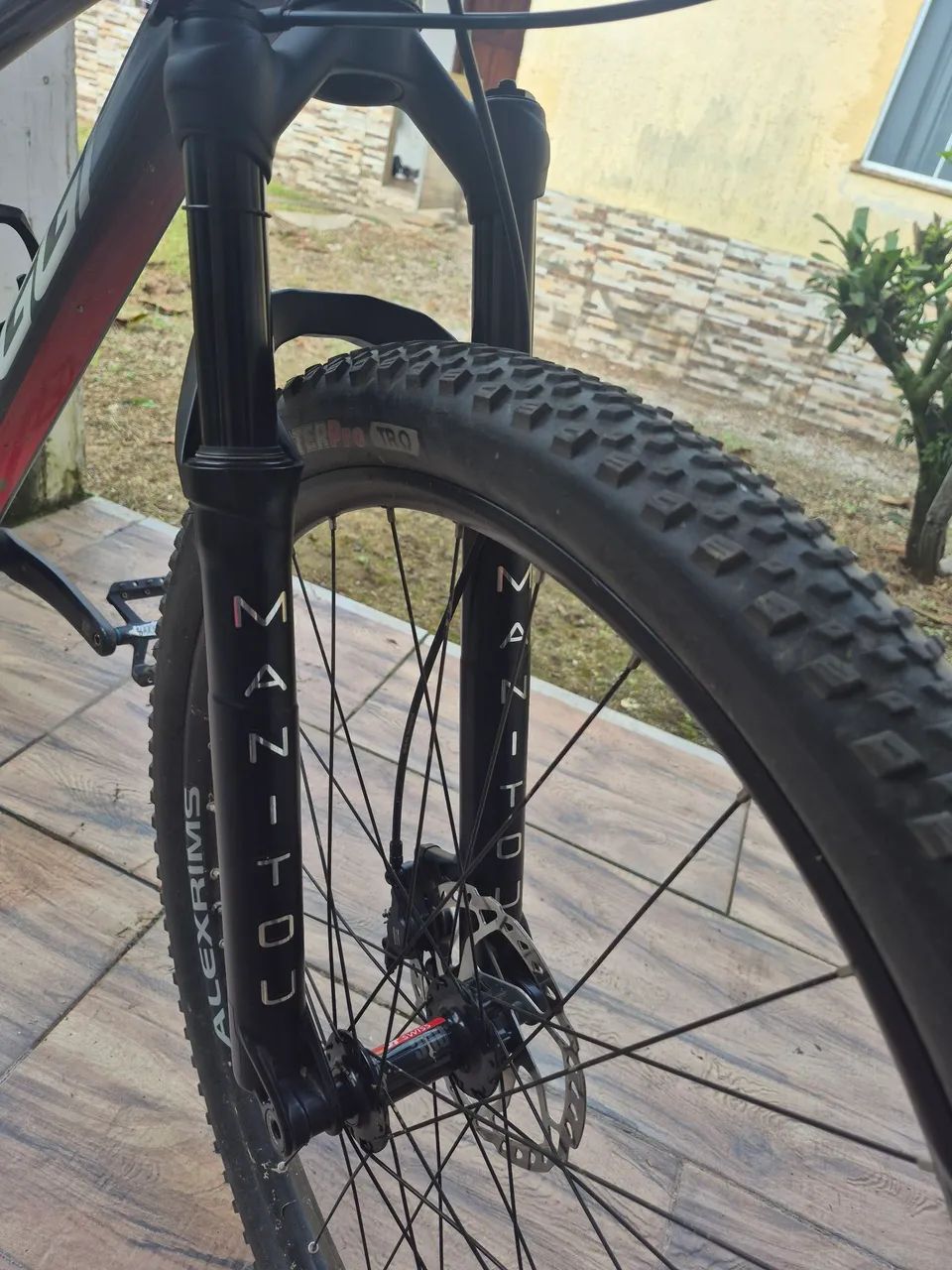 Suspensão Manitou marchet cmp 29