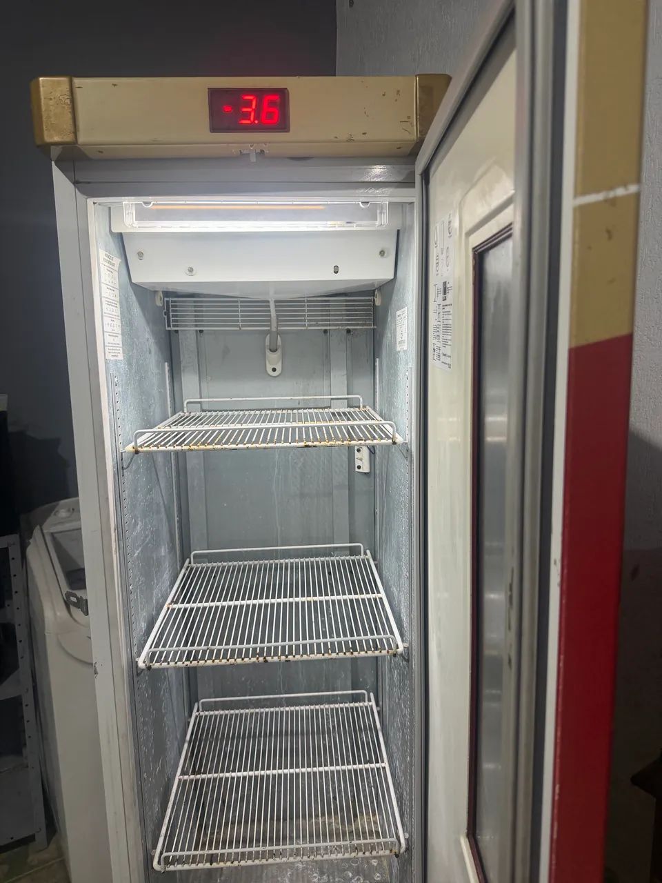 Cervejeira slim 