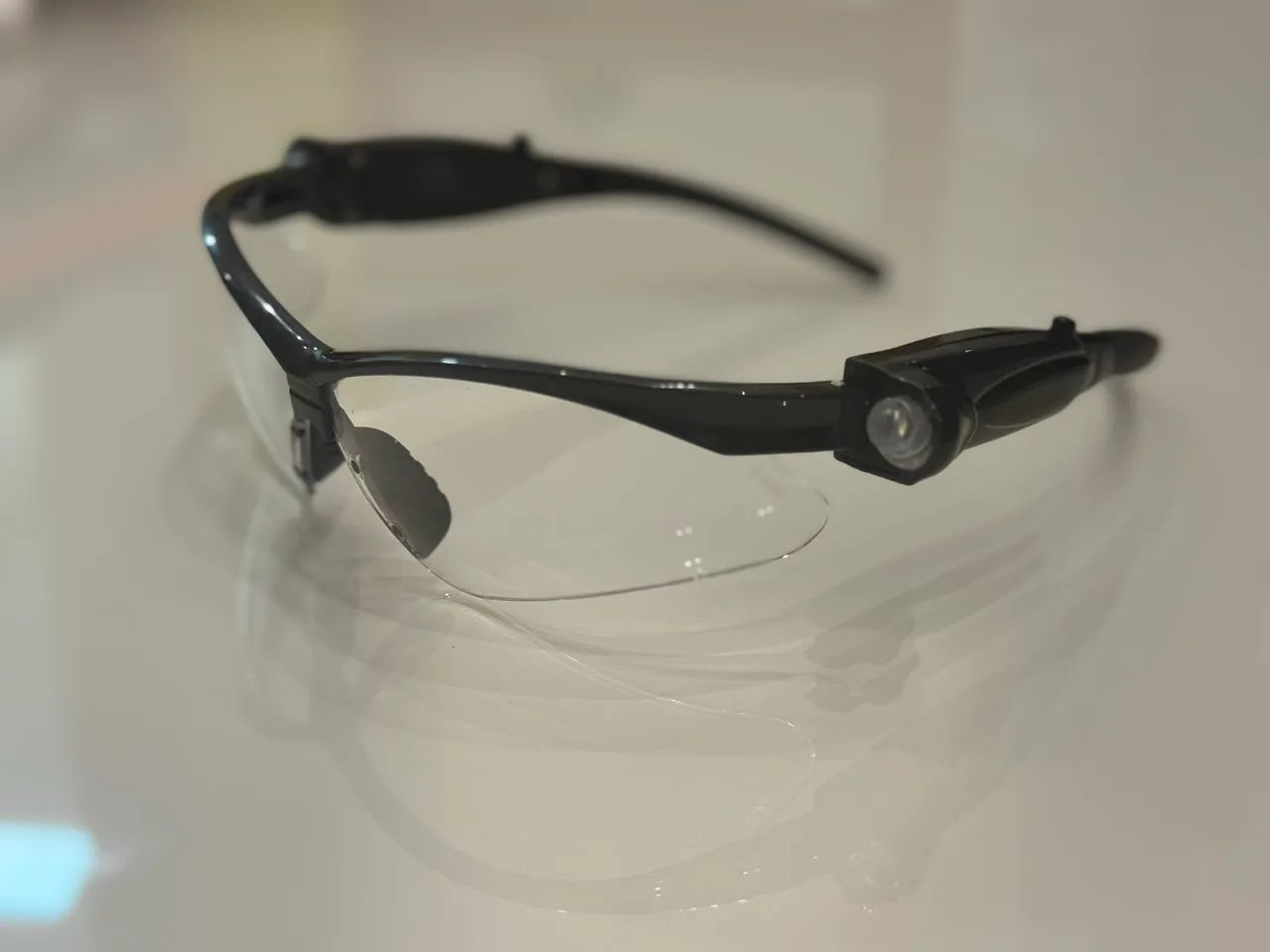 Óculos de segurança Pyramex antiembaçante PMXTREME com luzes de LED  - Foto 2