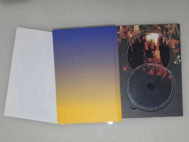 Álbum Young Forever versão night - CDs, DVDs etc - Vila Mariana