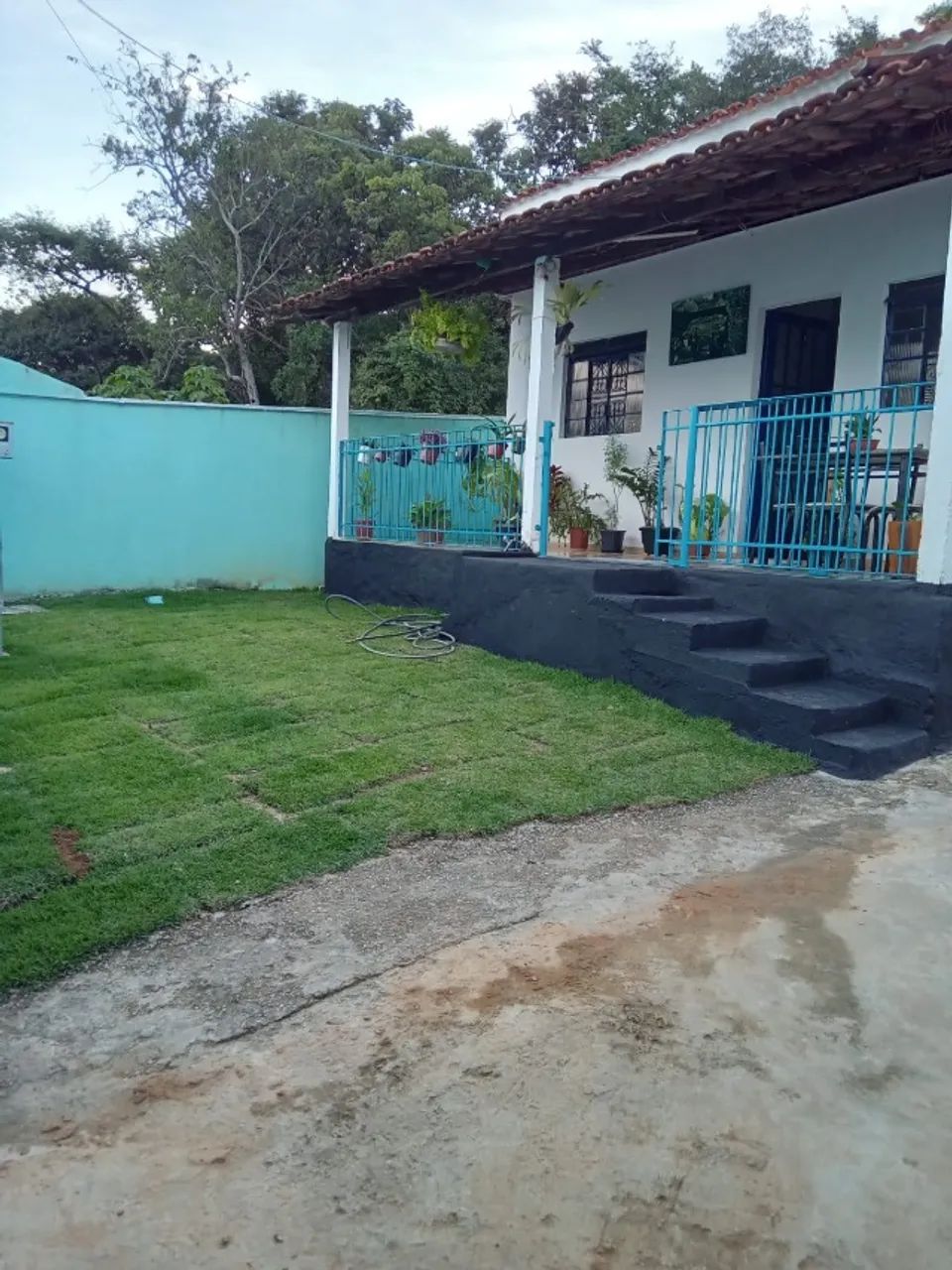 Linda Casa com Piscina, Ampla Varanda e 5 Vagas - Foto 3