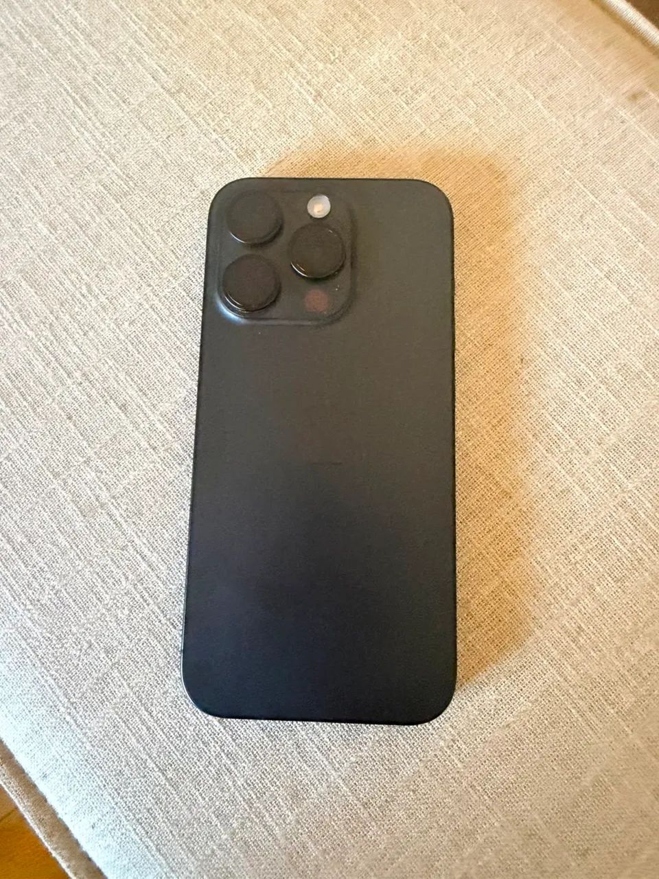 iPhone 15 PRO - Foto 4