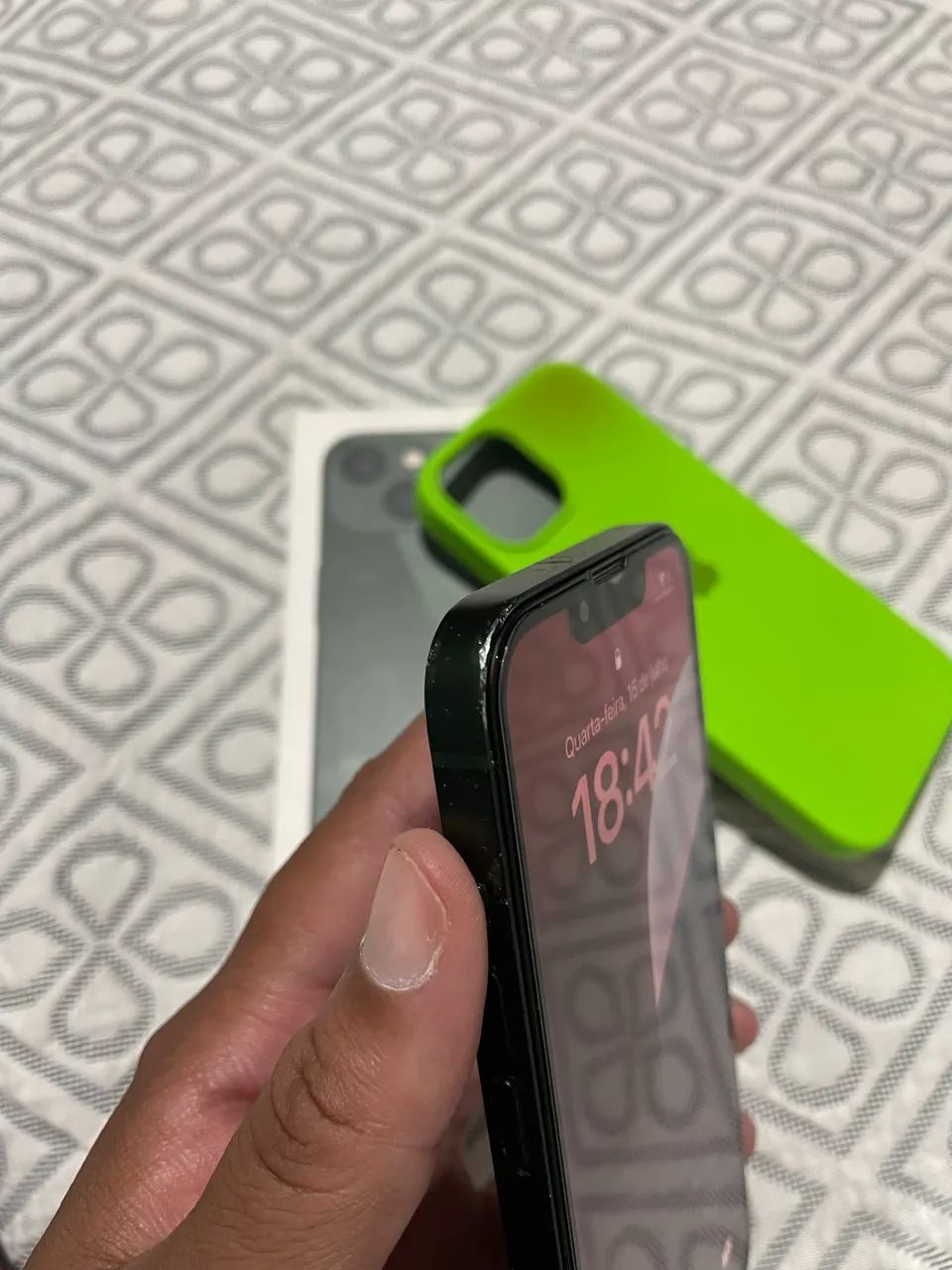 iPhone 13 verde - 128gb / leia 