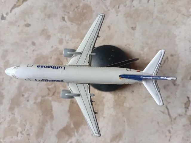 Miniatura Boeing 737 lufthansa - Foto 3