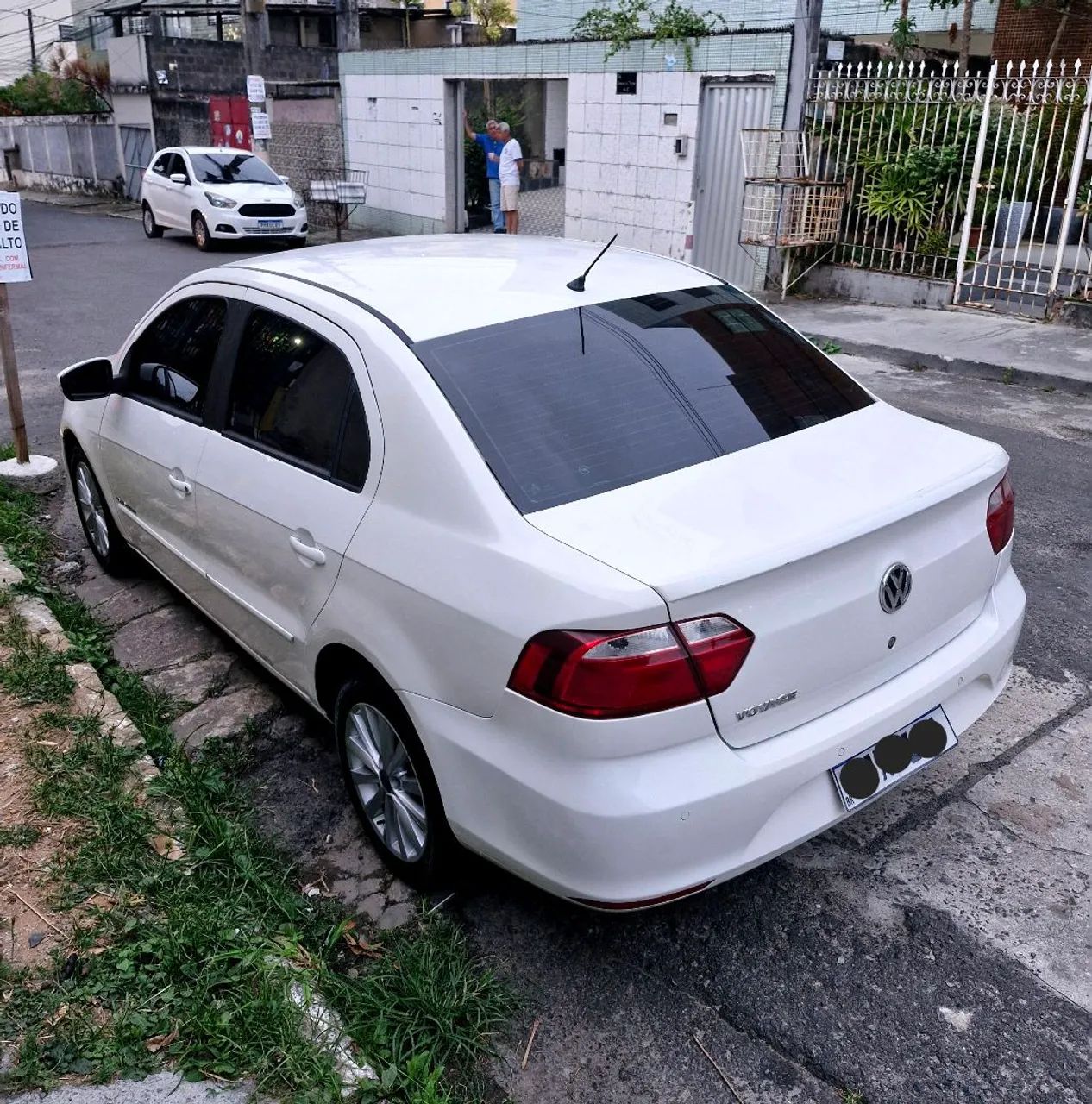 Volkswagen Voyage Comfortline 1.0 T.flex 8V 4P 2016 - Foto 3