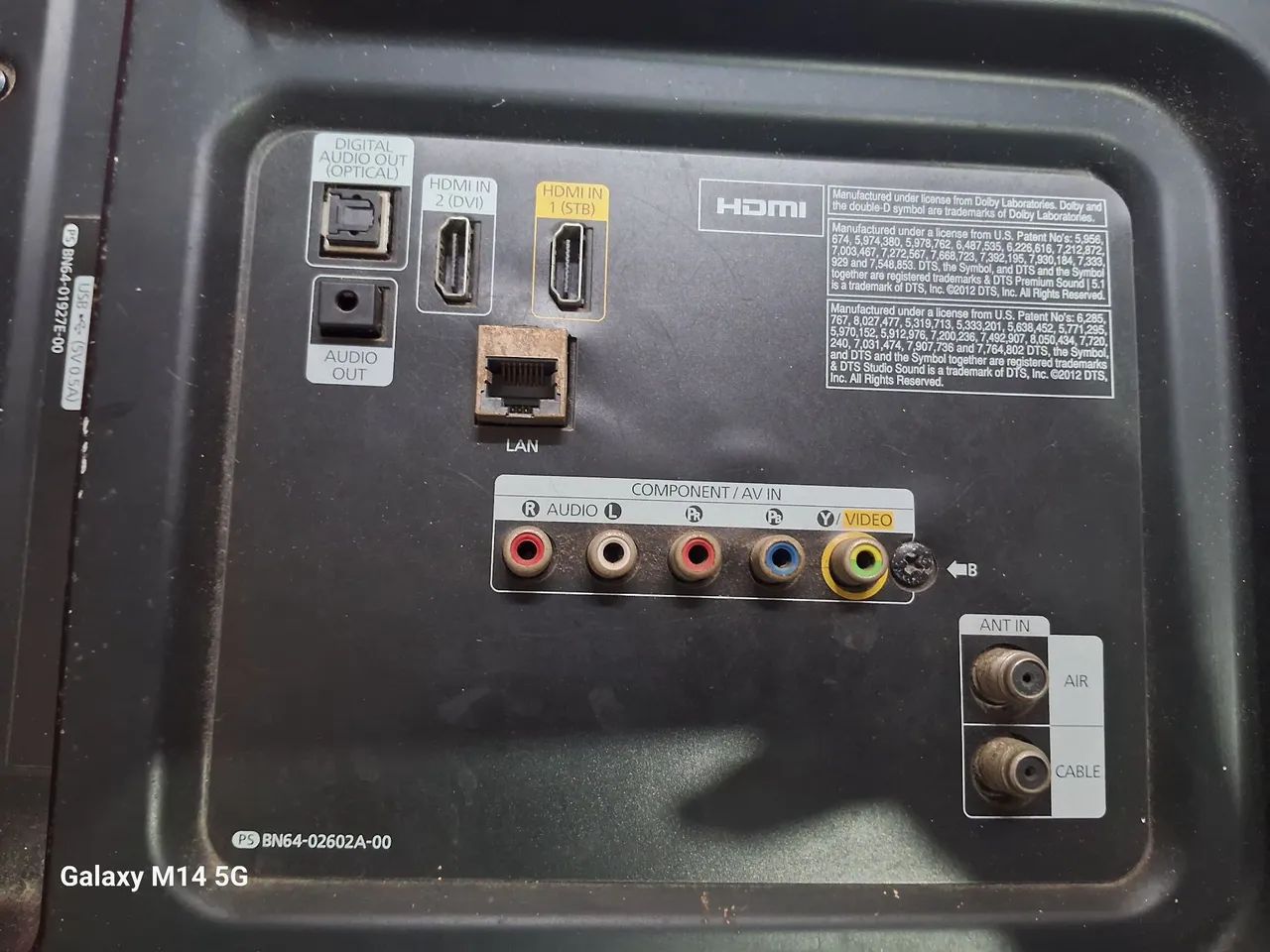 Vendo TV Samsung com defeito, placa queima da - Foto 4