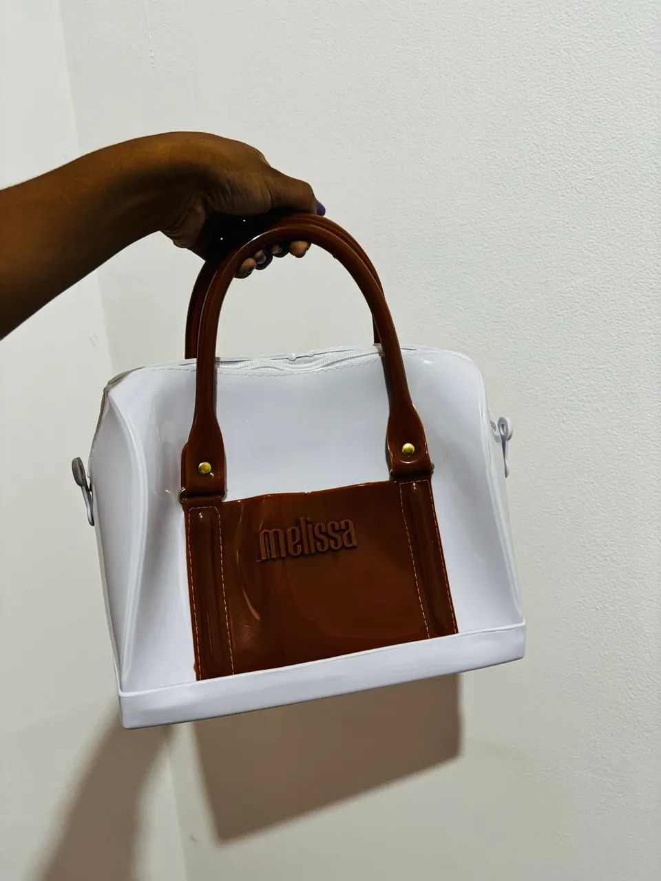 Bolsa Melissa Branca com Alças Caramelo - Foto 2