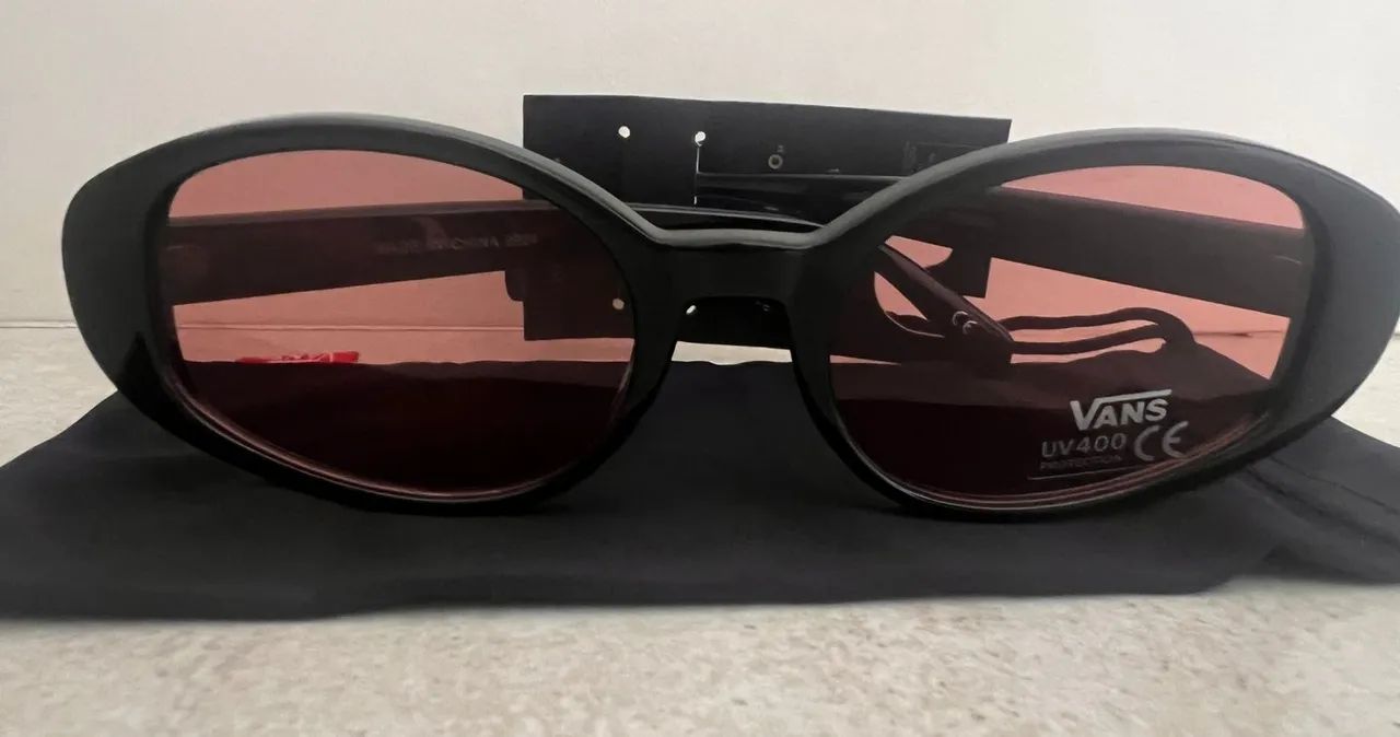 Óculos de sol Vans novo e original com case . - Foto 2