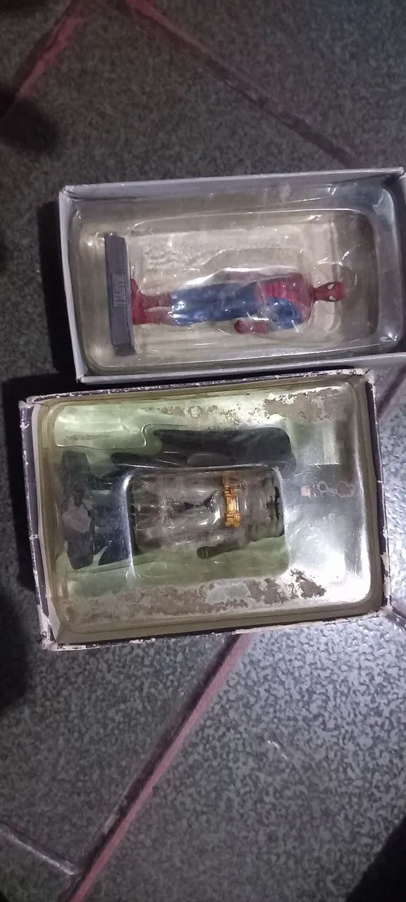 Miniatura eaglemoss Batman Spiderman