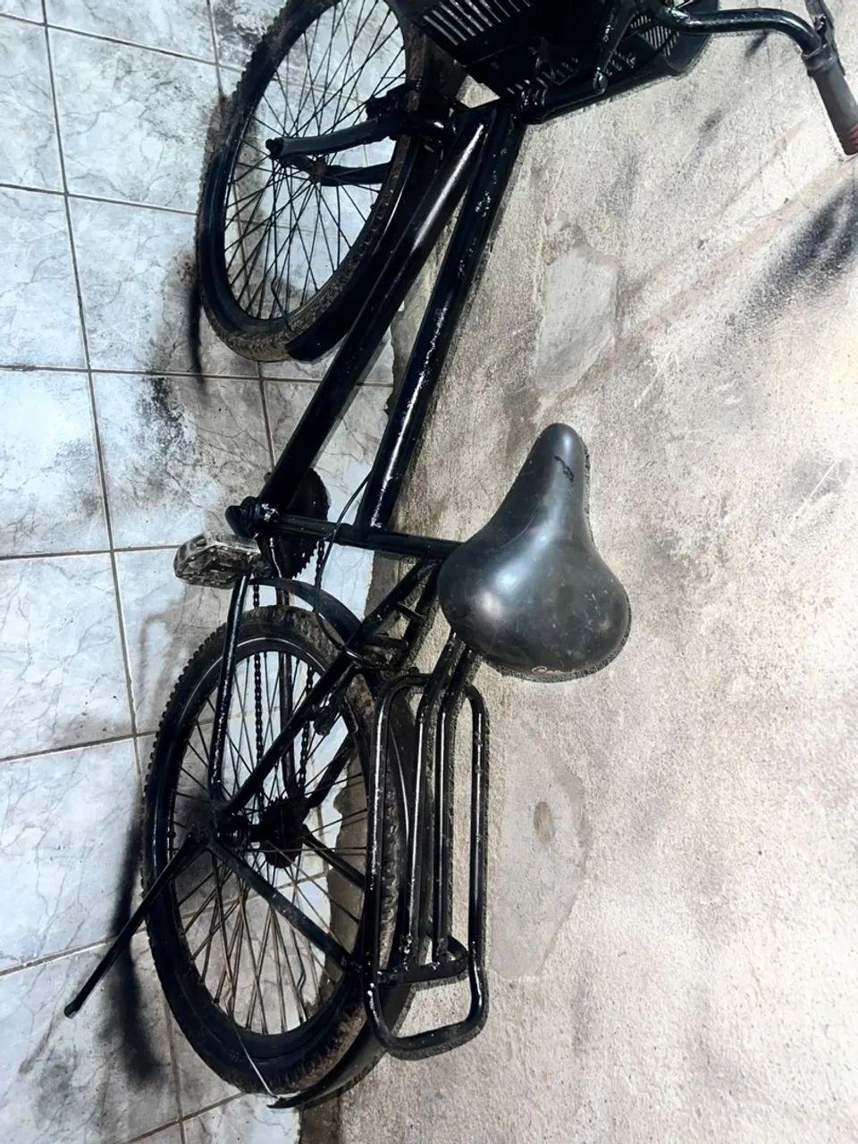 Bicicleta com cestinha e bagageiro  - Foto 4