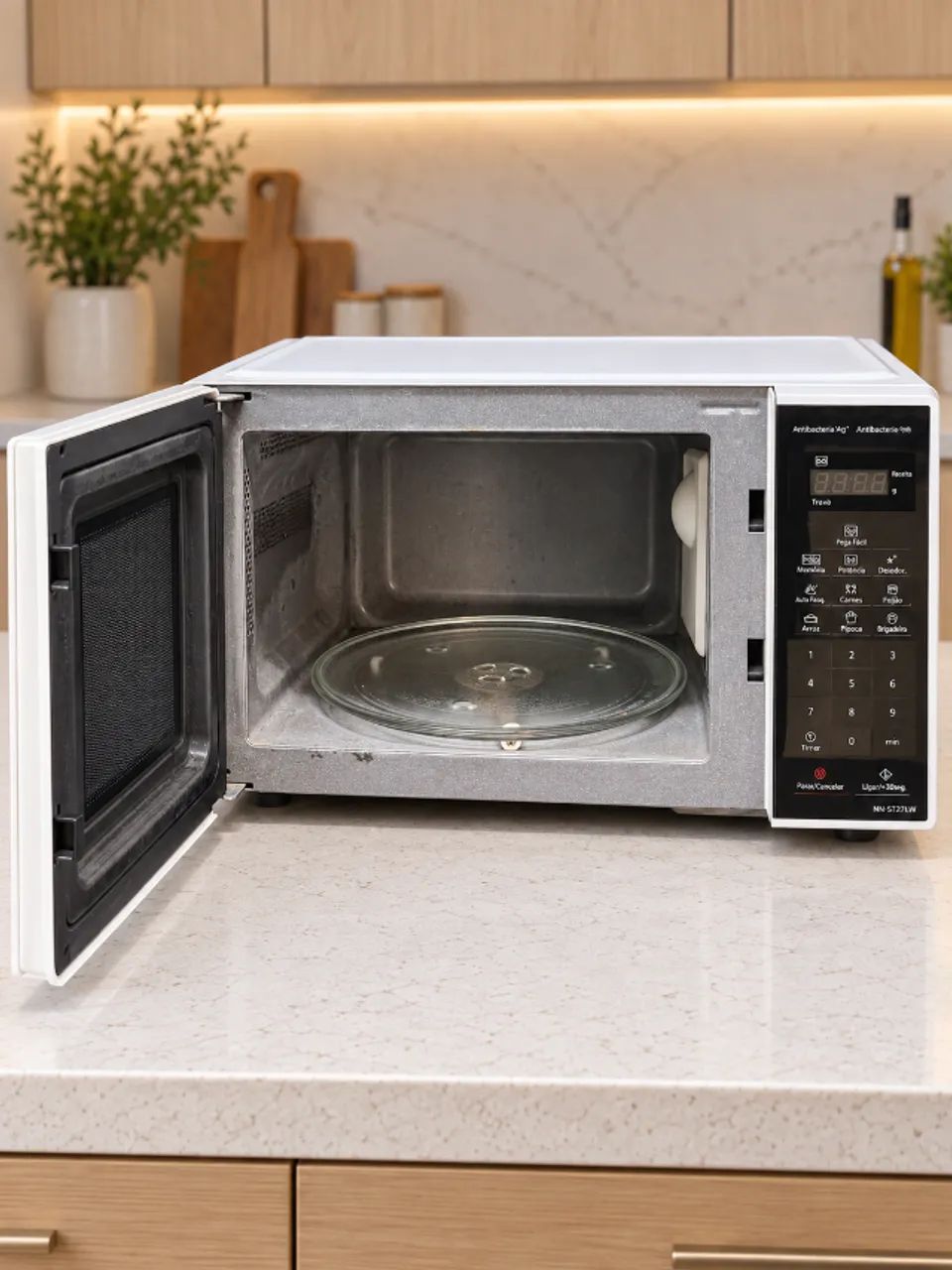 Microondas Panasonic 21L 700W Espelhado 220V - usado - Foto 3