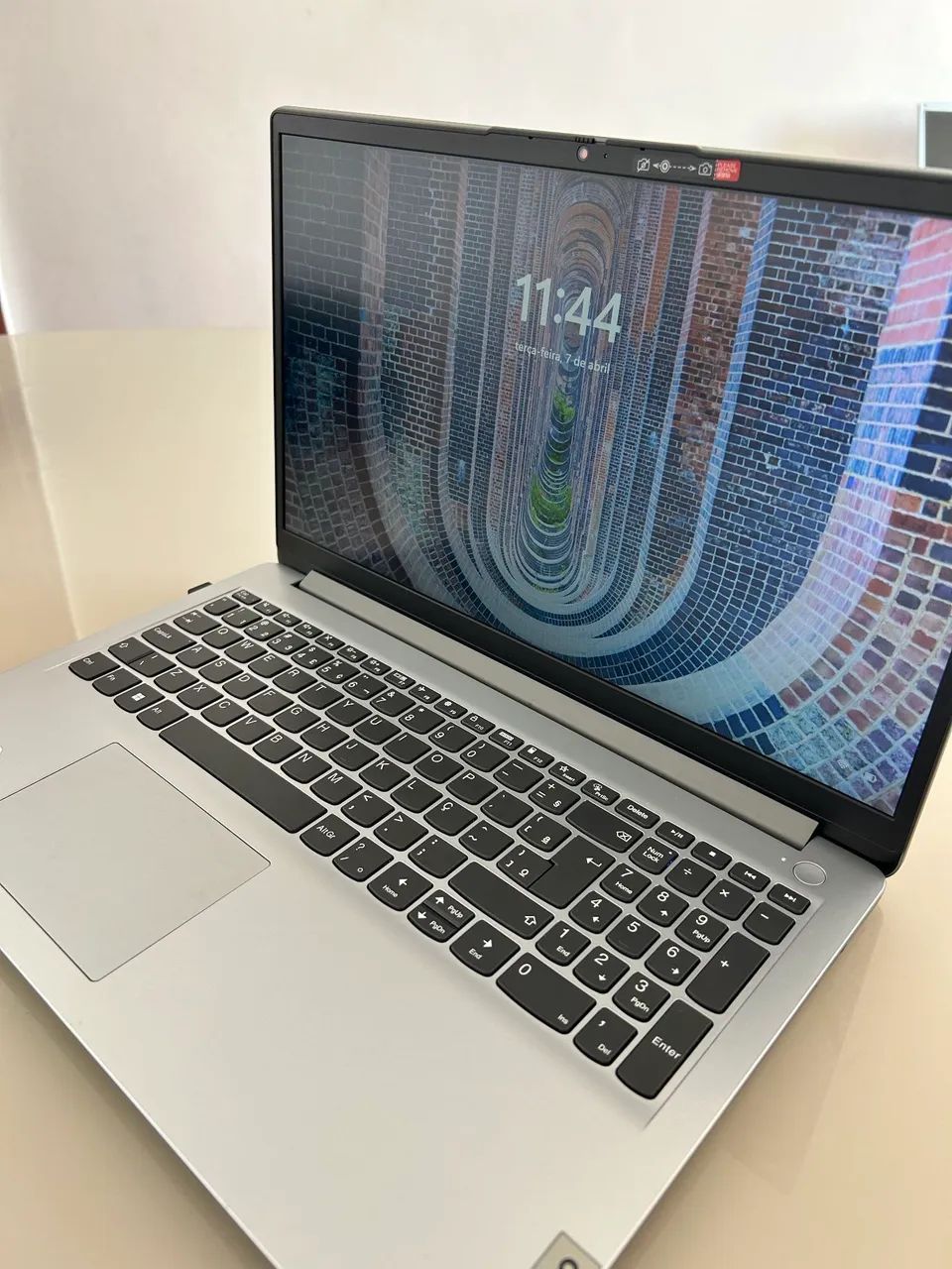 Notebook Lenovo  - Foto 2