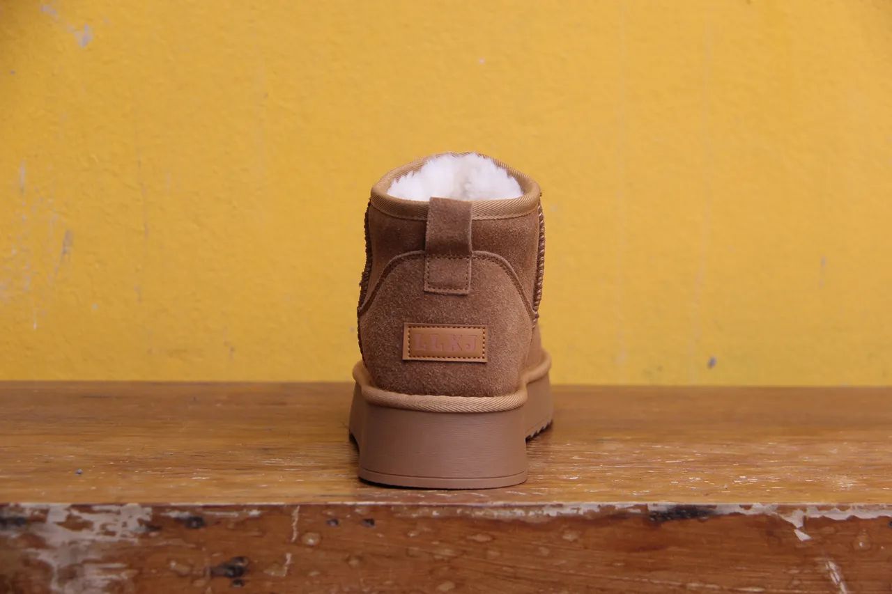 Bota em Camurça Caramelo Masculina - Foto 4