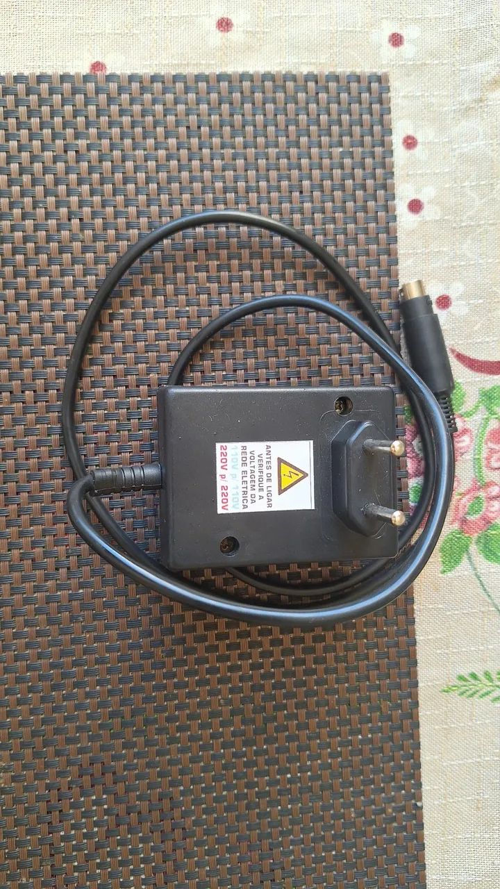 Fonte chaveada Bivolt para mesas de som Behringer modelo Xenyx  - Foto 3