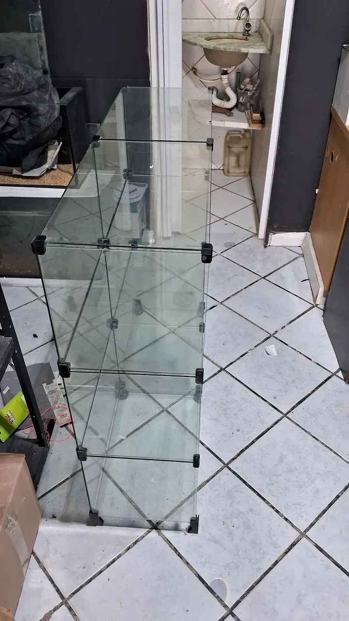 Balcão de vidros  - Foto 2