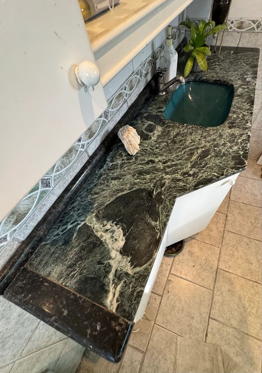 Bancada em granito verde