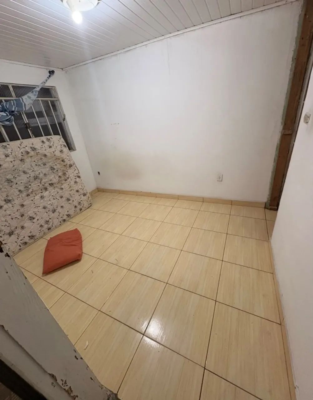 Casa com 3 Quartos no Cajuru - ÁGUA, LUZ E IPTU INCLUSOS! - Foto 5