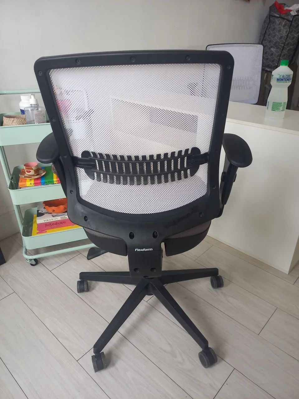 CADEIRA DA MARCA FLEXFORM  - Foto 4