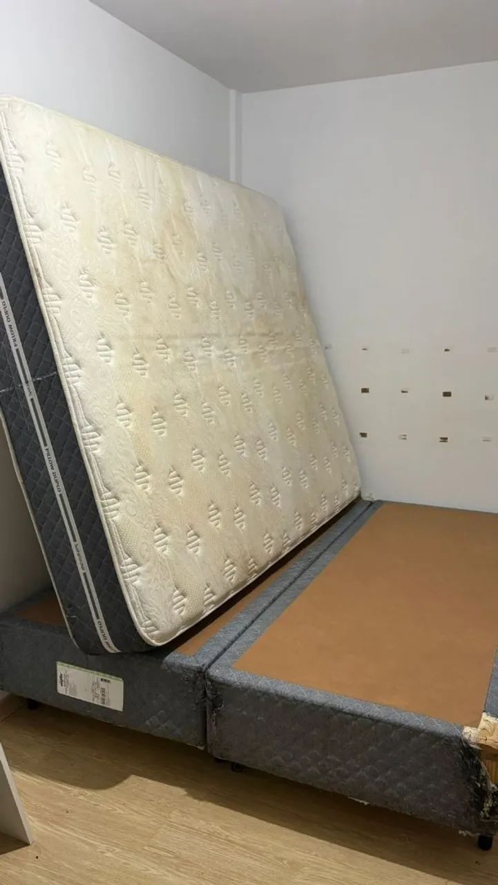 Colchão com base Queen size