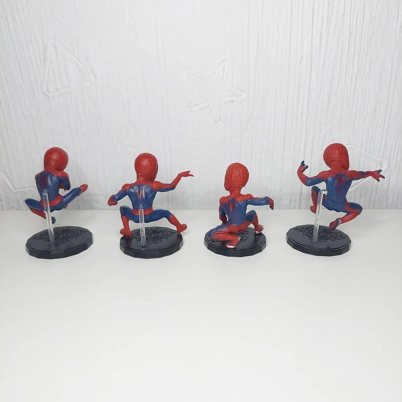 Set com 4 Miniaturas do Homem-Aranha Marvel - Foto 4