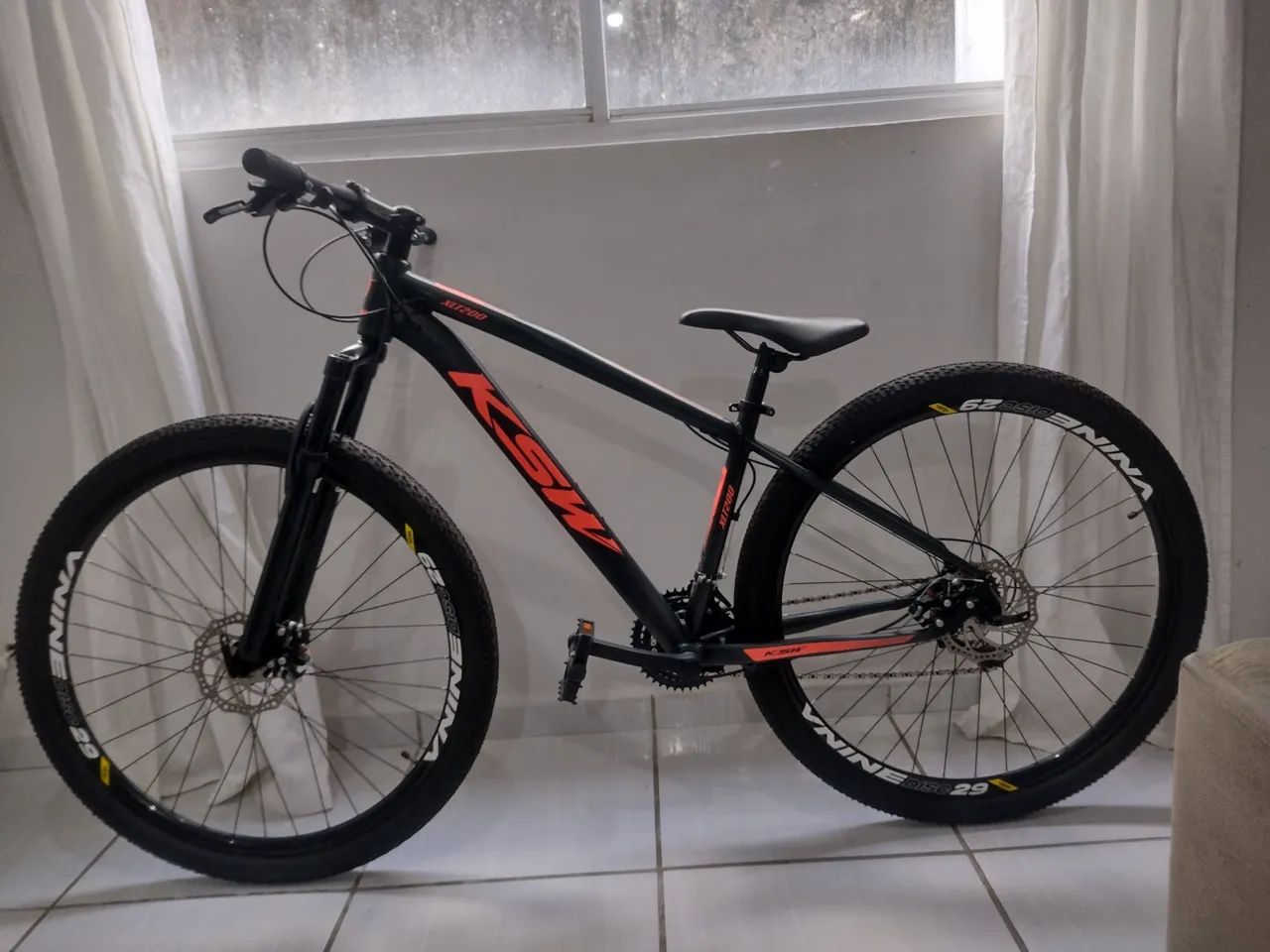 Bicicleta pra vender logo nova r$ 1000