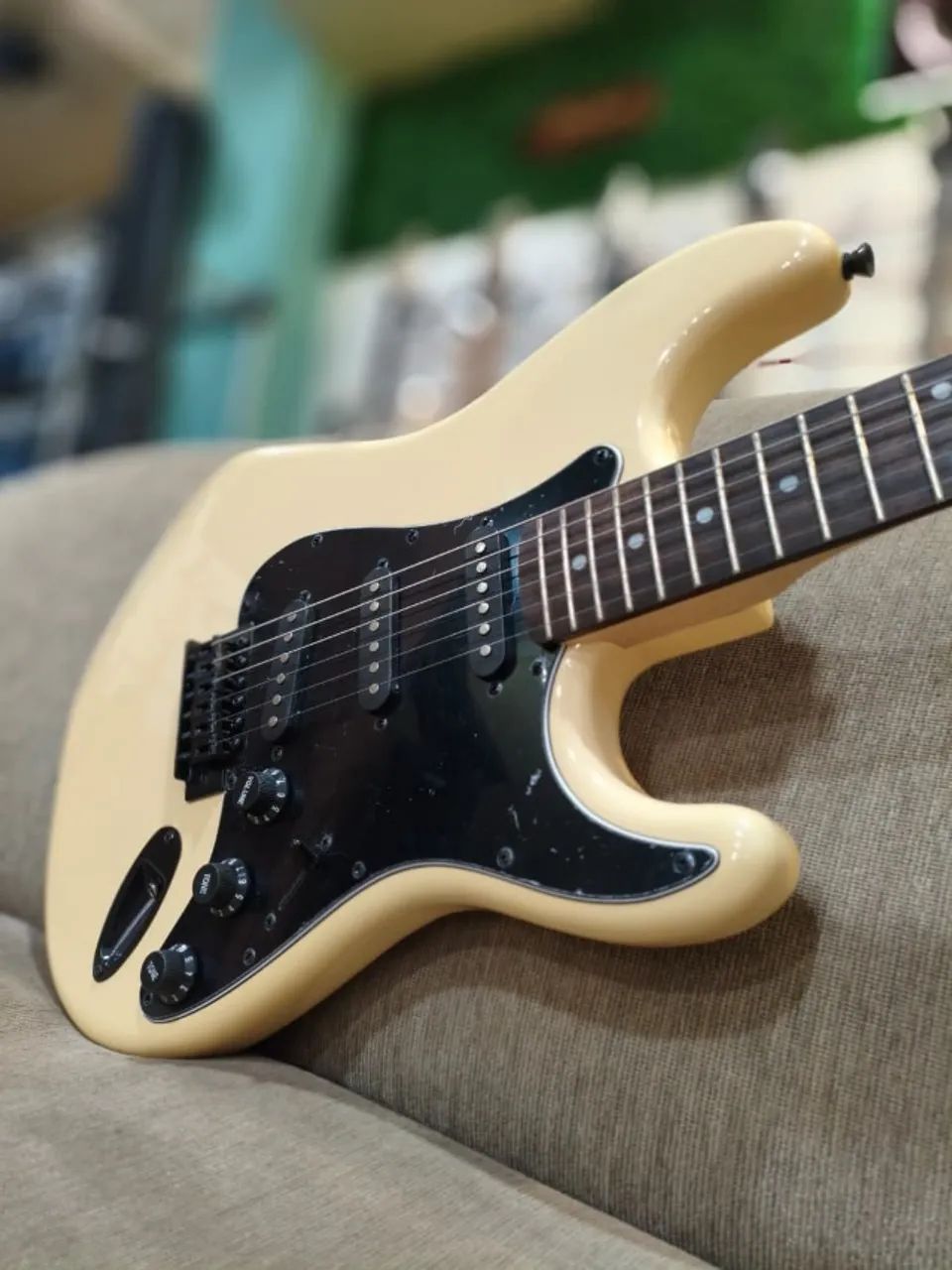 Guitarra Stratocaster Rockwave RW50 (NOVA!) - Foto 4