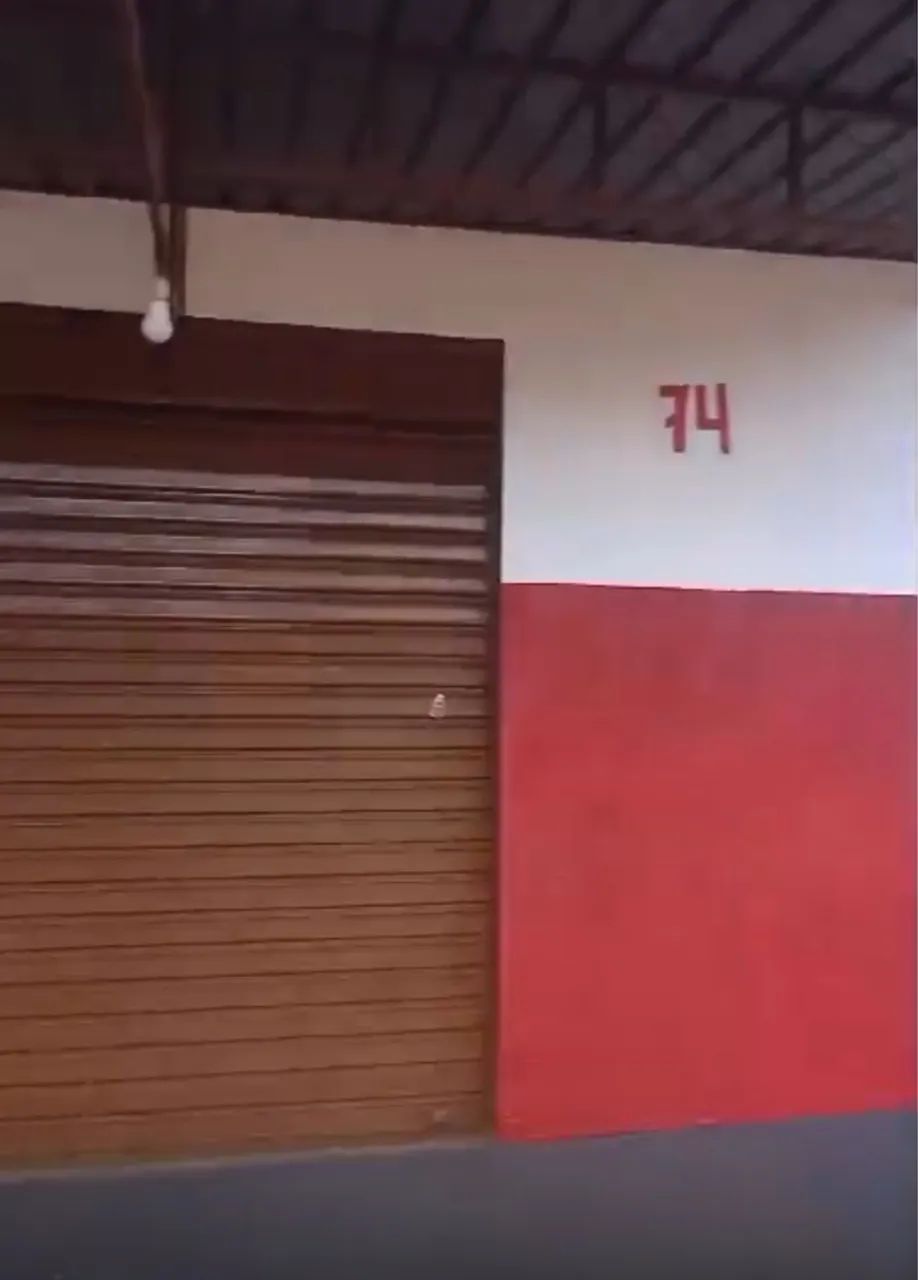 Alugo ou Vendo casa com excelente Salão Comercial  - Foto 4