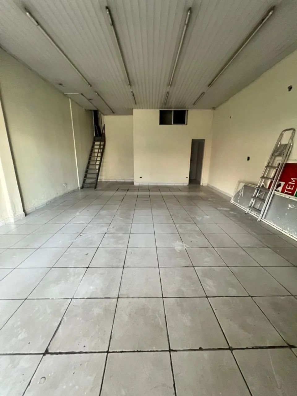 Loja com 60 m2 na Estrada Iguaçu - Nova Iguaçu - Foto 2