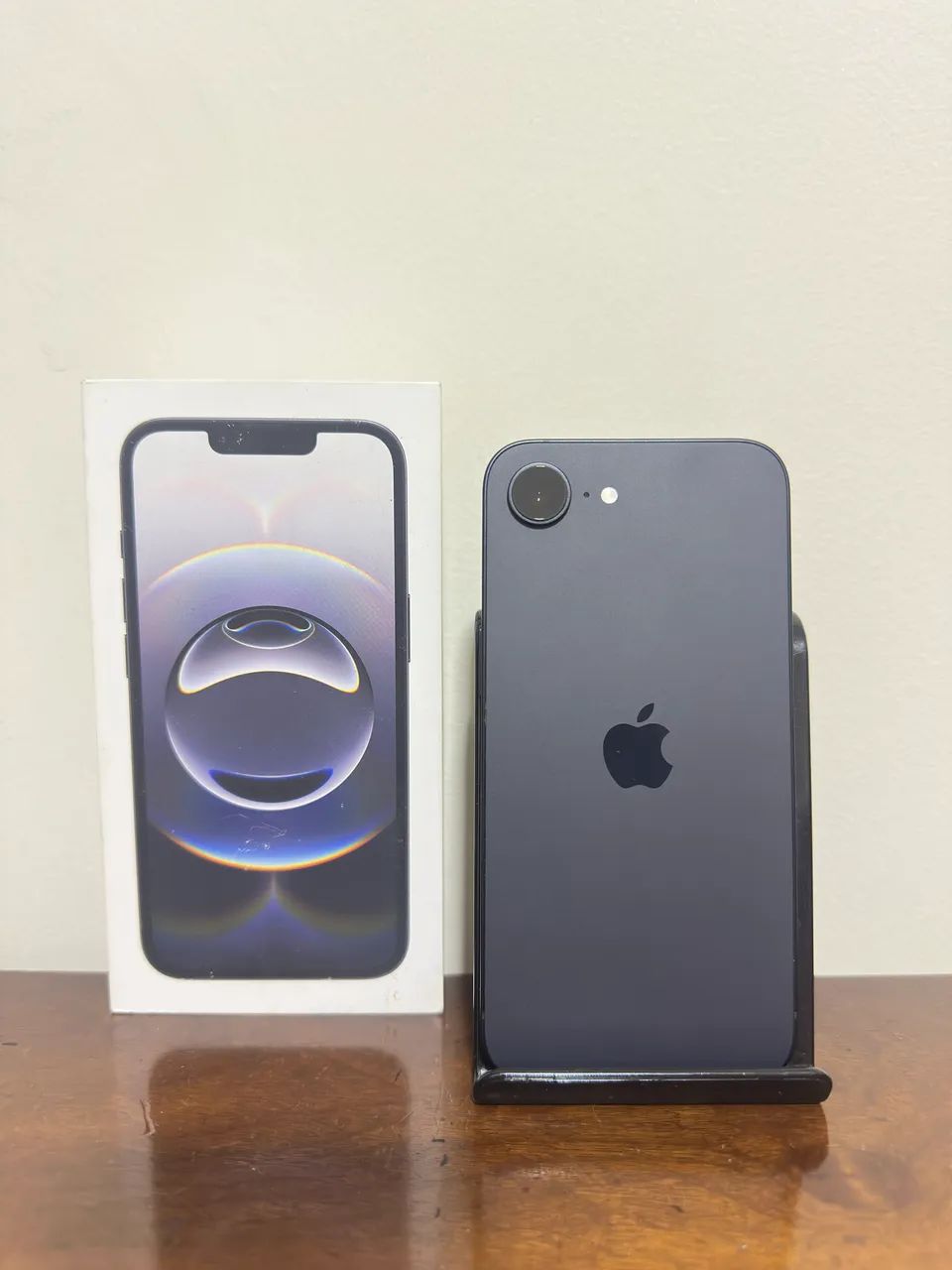 iPhone 16e 128gb preto com garantia Apple  - Foto 5