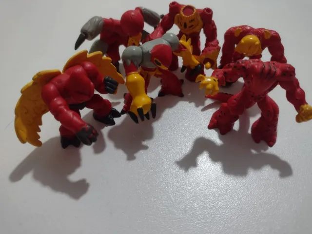 lote com seis gormiti elemento fogo original giochi preziosi - Foto 4